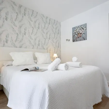 Sunstay Navajas Flat Iii Apartment Torremolinos